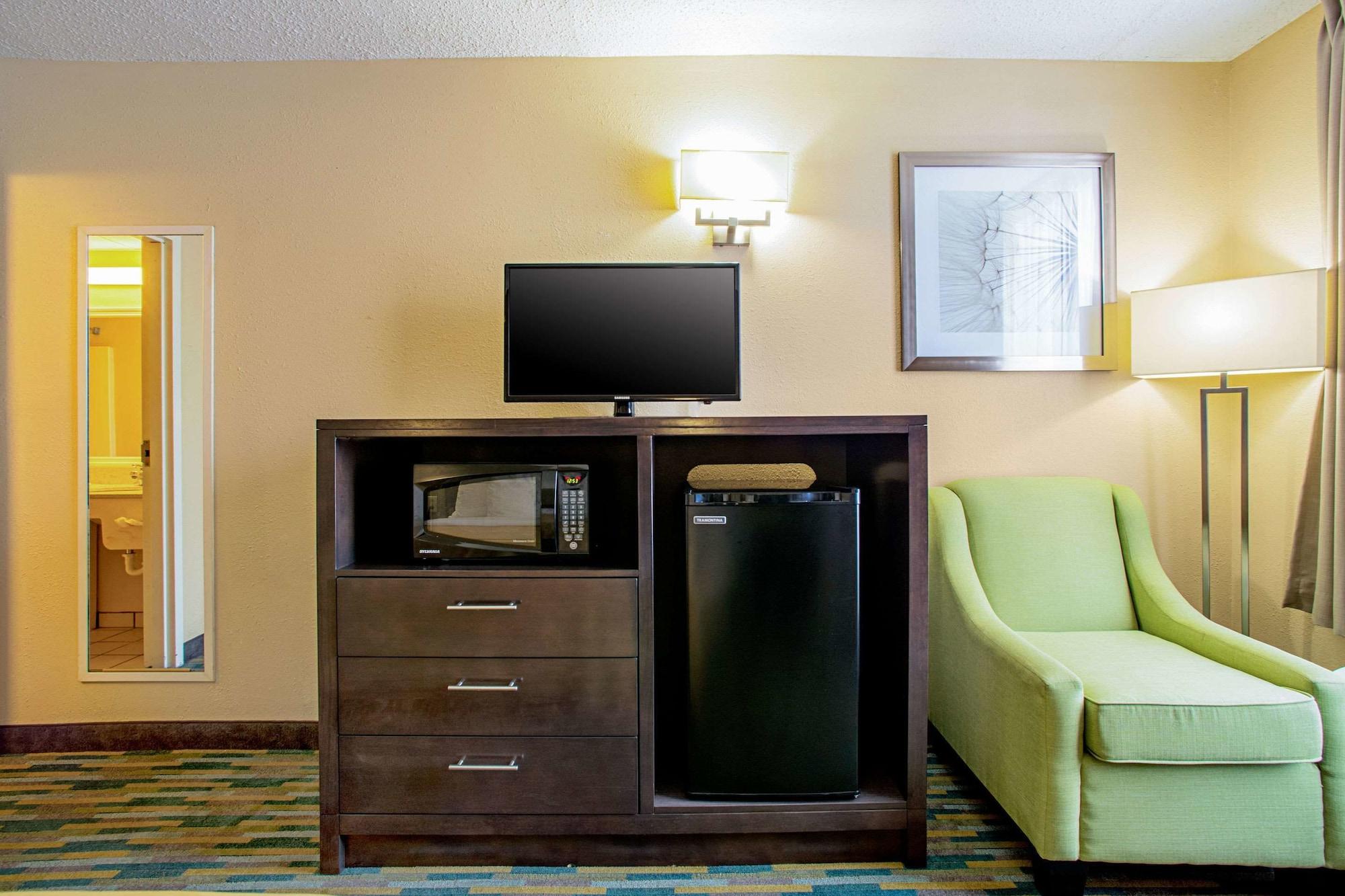 Quality Inn Near Six Flags St. Louis Pacific Extérieur photo