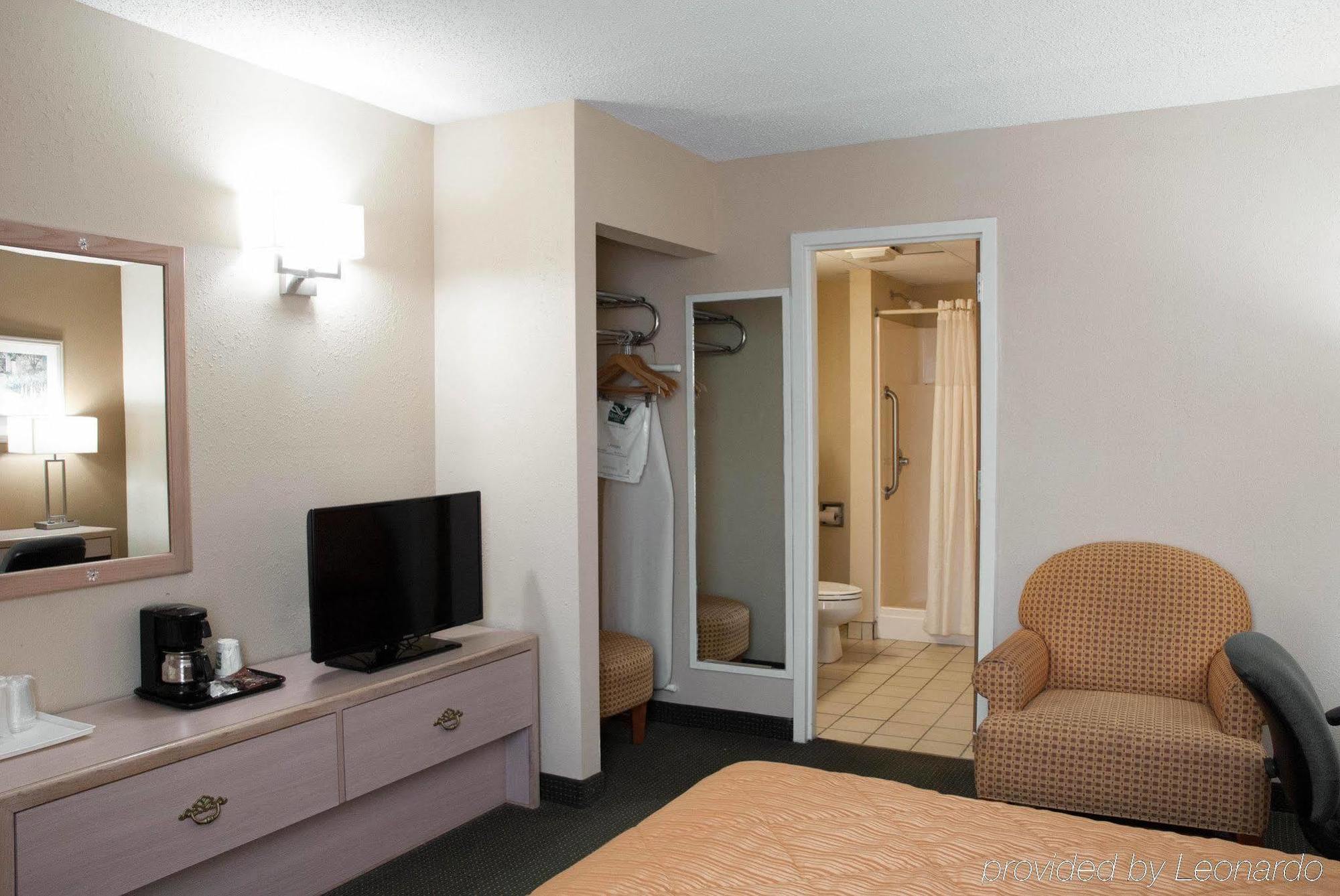Quality Inn Near Six Flags St. Louis Pacific Extérieur photo